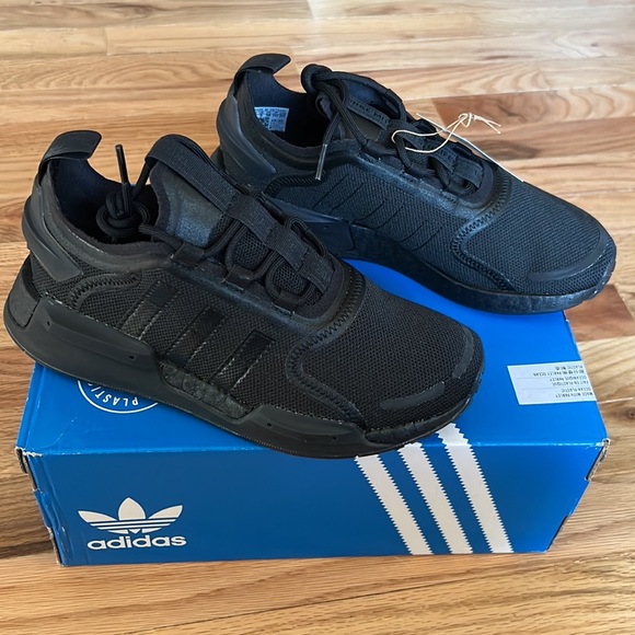 NIB Adidas NMD V3 - Picture 6 of 13